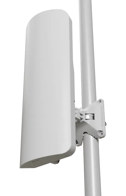 MikroTik L22UGS-5HAXD2HAXD-15S · Wireless PtP/PtMP